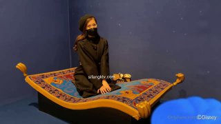 三级三级久久三级久久女友不给拍，让她转过去